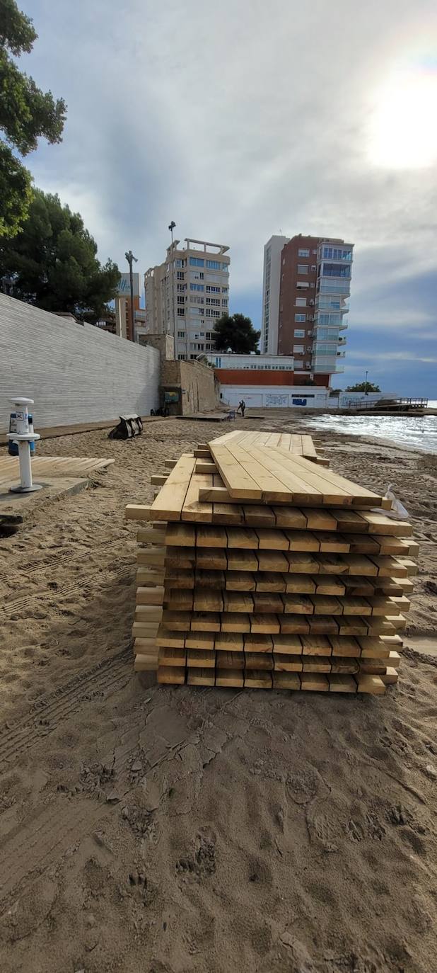 Fotos: Nueva pasarela peatonal para unir la Albufereta y la Almadraba