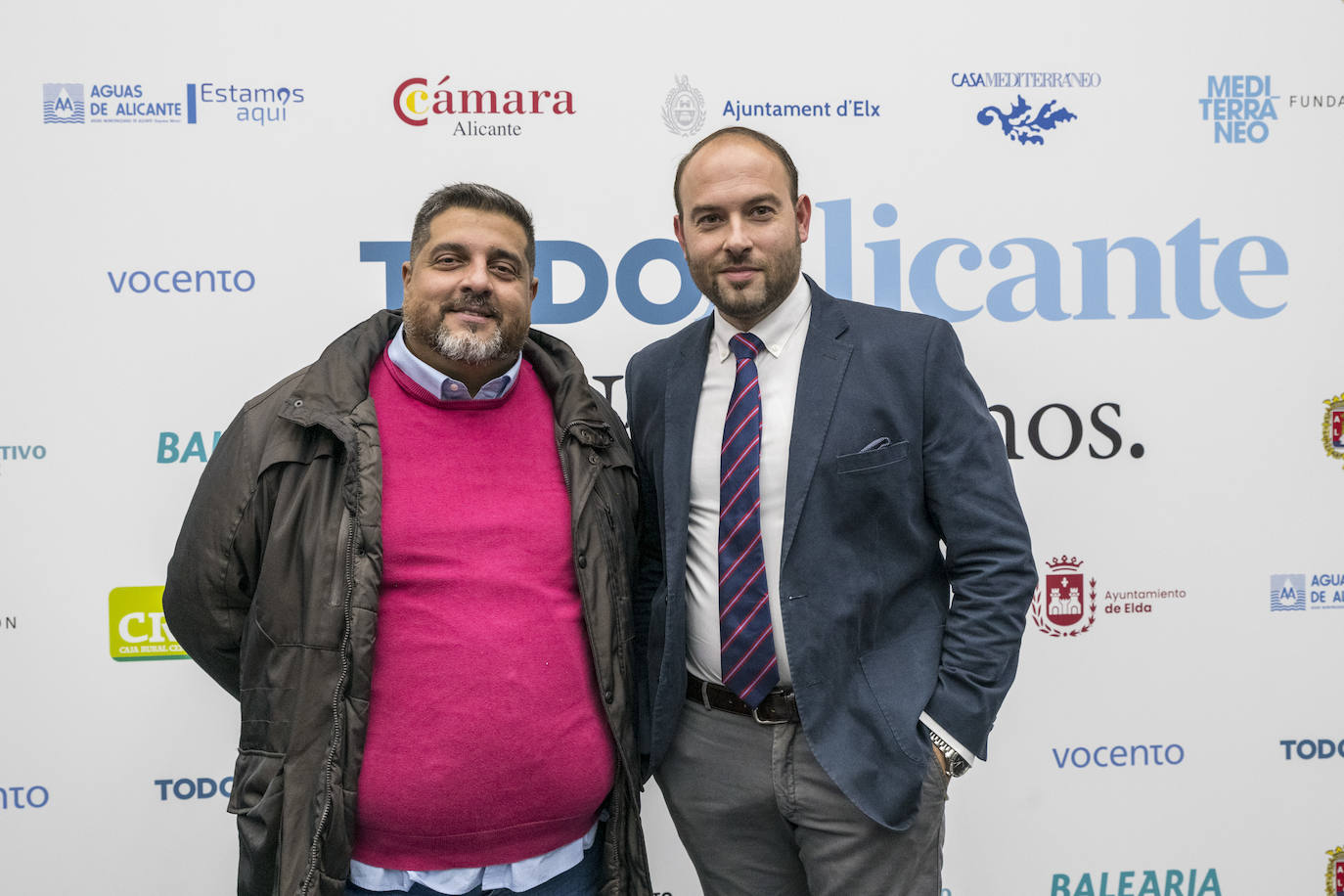 Juan Utrera, de la asociación de comerciantes Más que Centro, y Lisardo Gabarre, de la asociación de vecinos Sol d'Alacant