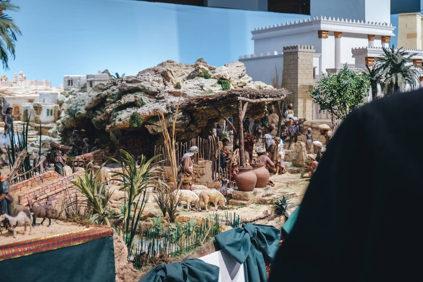 Detalle de uno de los belenes presentes en la muestra.