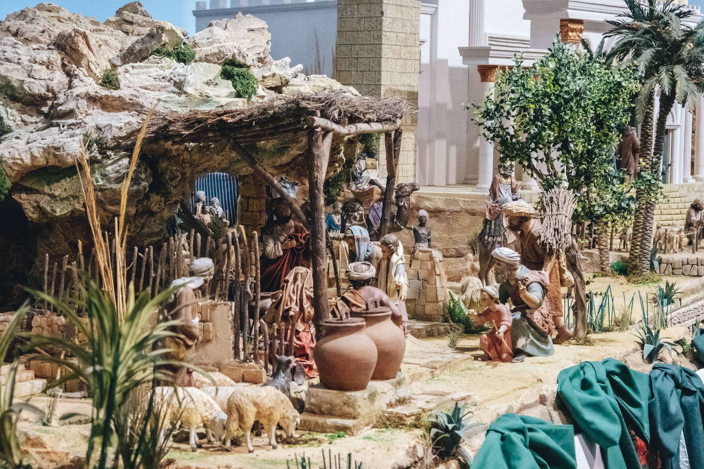 Detalle de uno de los belenes presentes en la muestra.