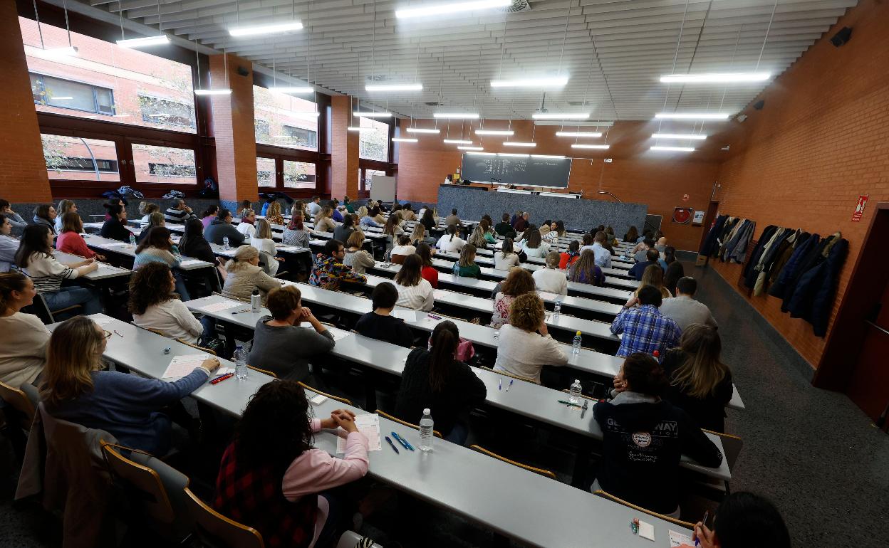 Una de las aulas donde fue el examen oposición de Enfermería. 