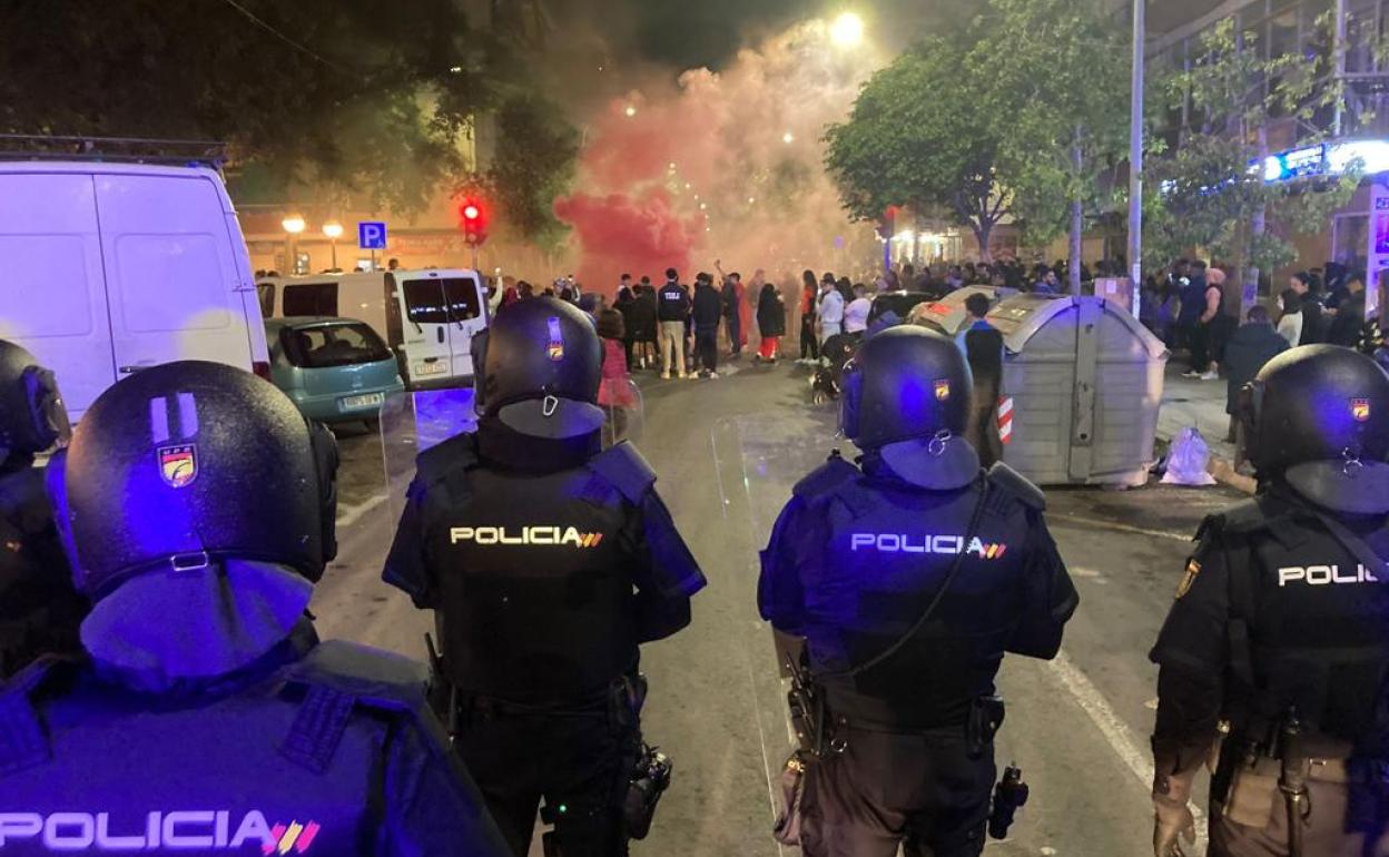 Uno de los puntos donde los aficionados marroquíes han salido a celebrar el triunfo. 