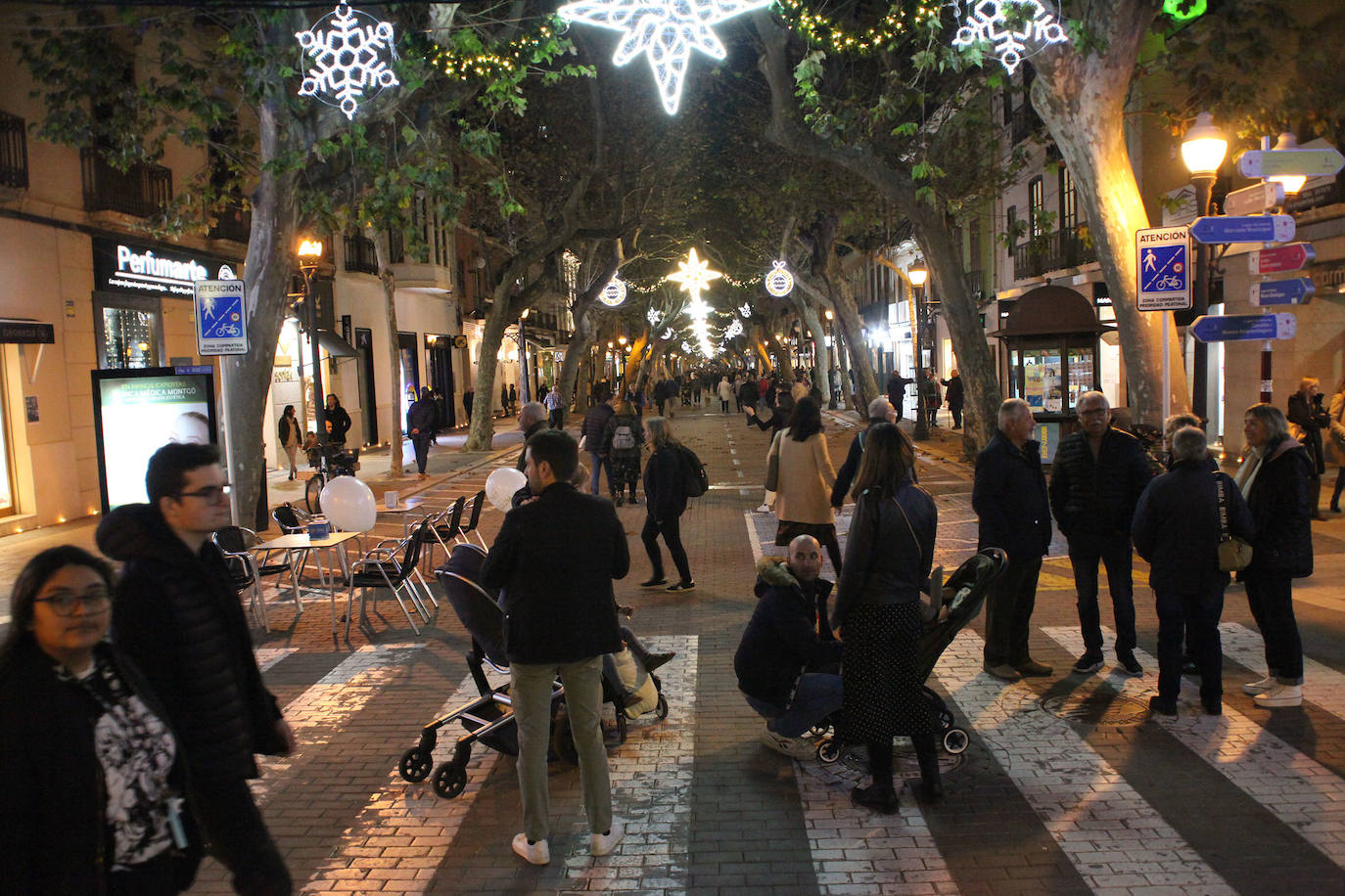 Fotos: La Nit de la Llum triunfa en Dénia