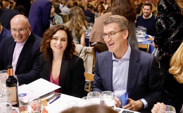 El líder nacional del PP, Alberto Núñez Feijóo, y la presidenta madrileña, Isabel Díaz Ayuso.