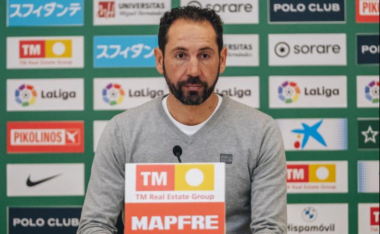 Pablo Machín atiende a los medios tras el Festa d'Elx ante el Leeds 