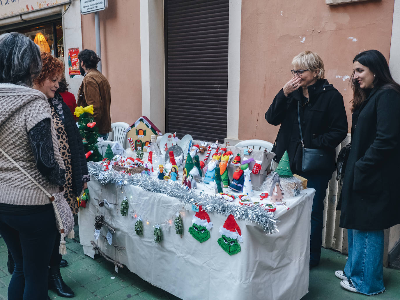 Fotos: Solidaridad y espíritu navideño en la &#039;Calle de las Setas&#039;