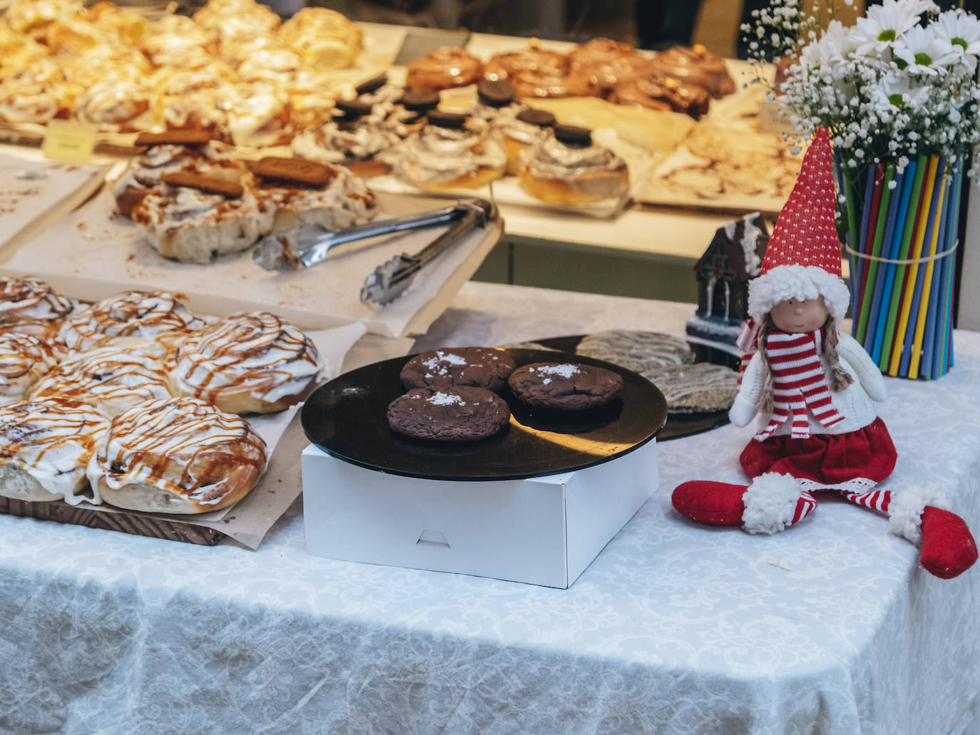 Fotos: Solidaridad y espíritu navideño en la &#039;Calle de las Setas&#039;