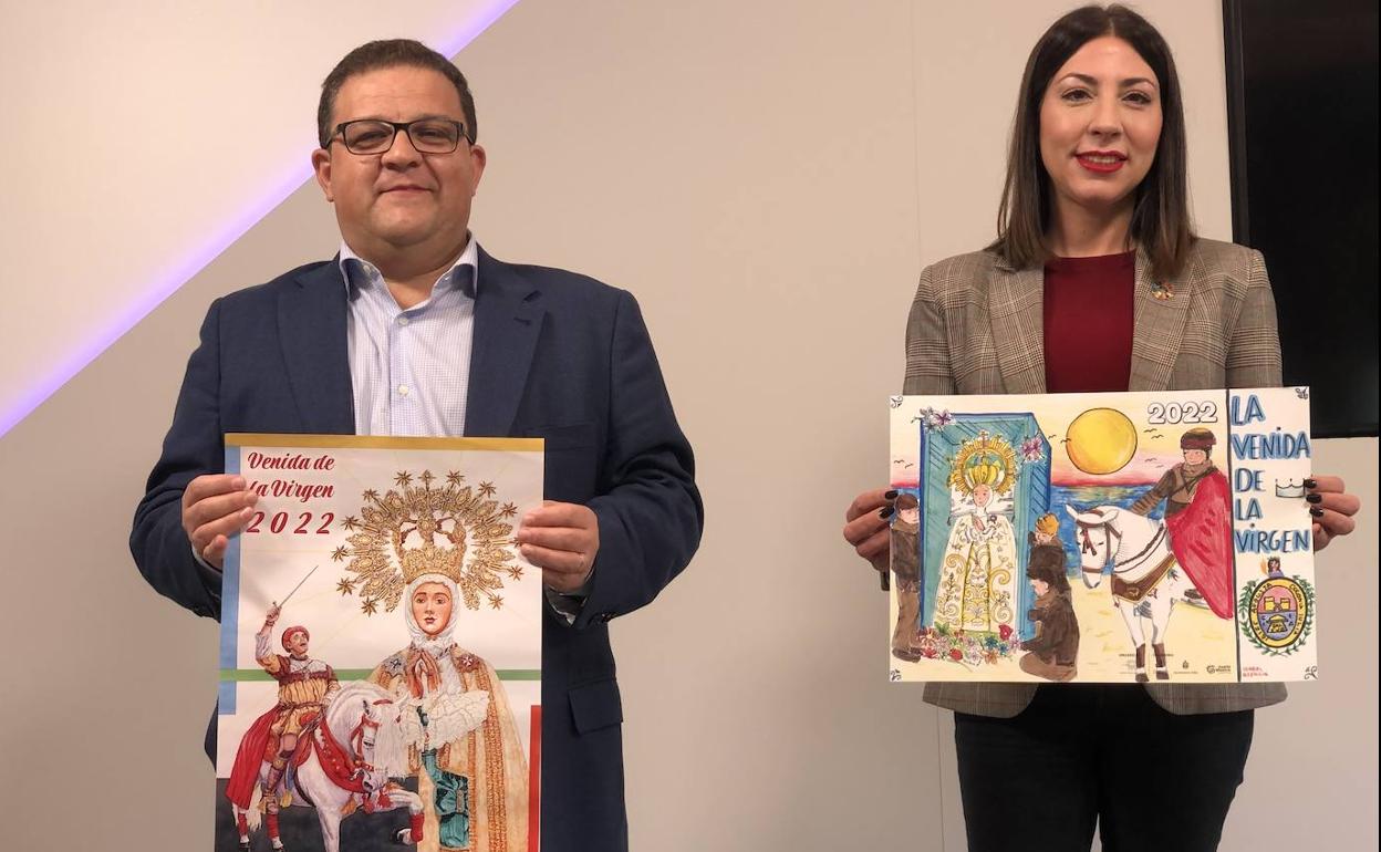 El presidente de la Sociedad Venida de la Virgen, José Manuel Sabuco, y la concejal de Fiestas, Mariola Galiana, en la presentación de los actos.