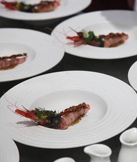 Imagen secundaria 2 - Preparación del plato ganador del tercer premio. 