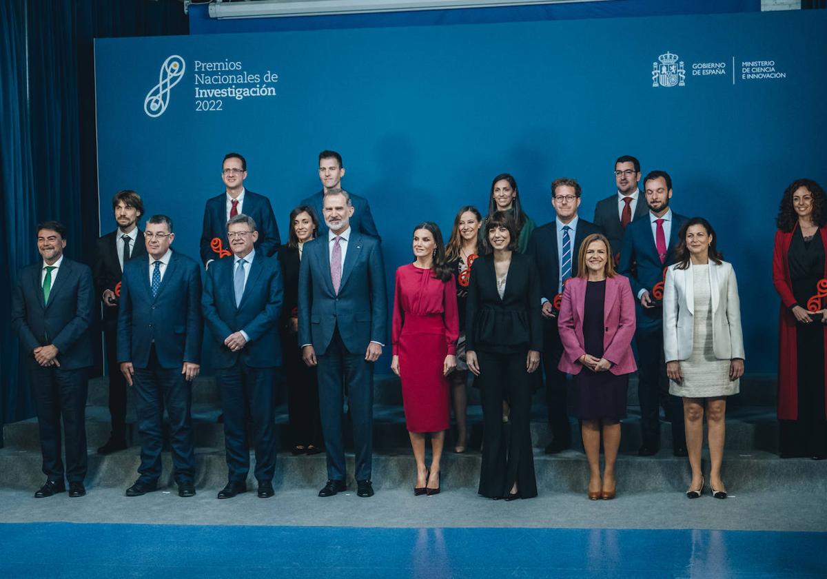 Los reyes de España presiden la entrega de los Premios Nacionales de Investigación 2022 en Alicante.