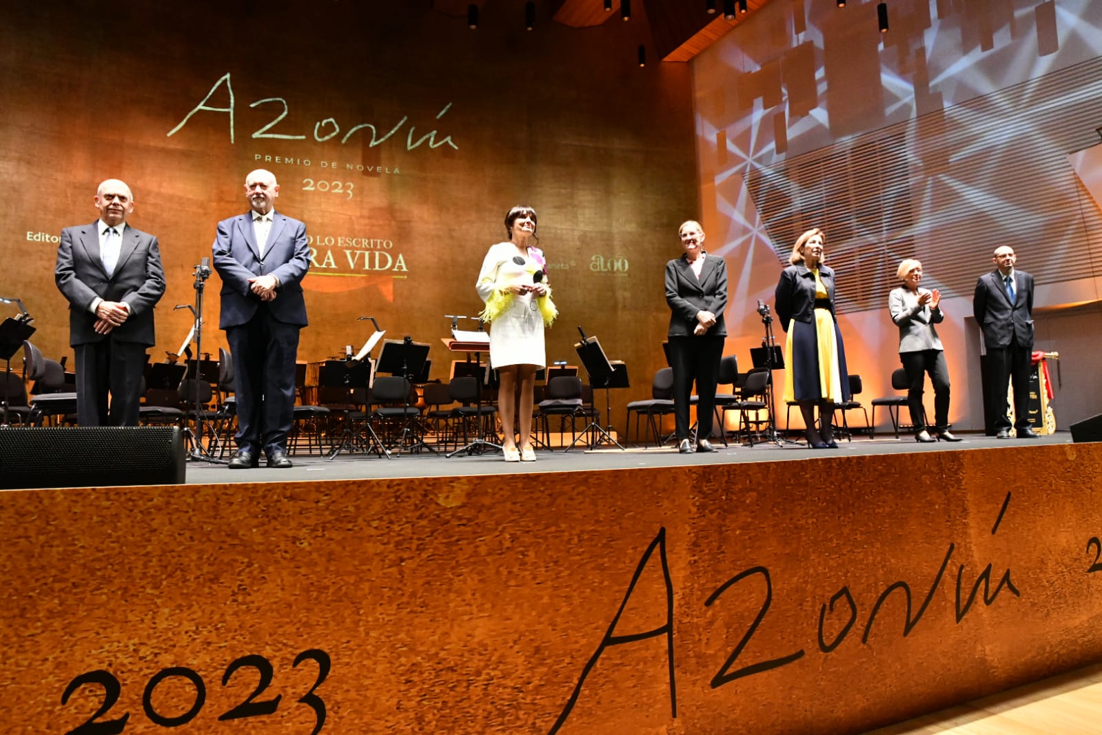 Doble homenaje a «malos y villanos», y a Azorín en Alicante