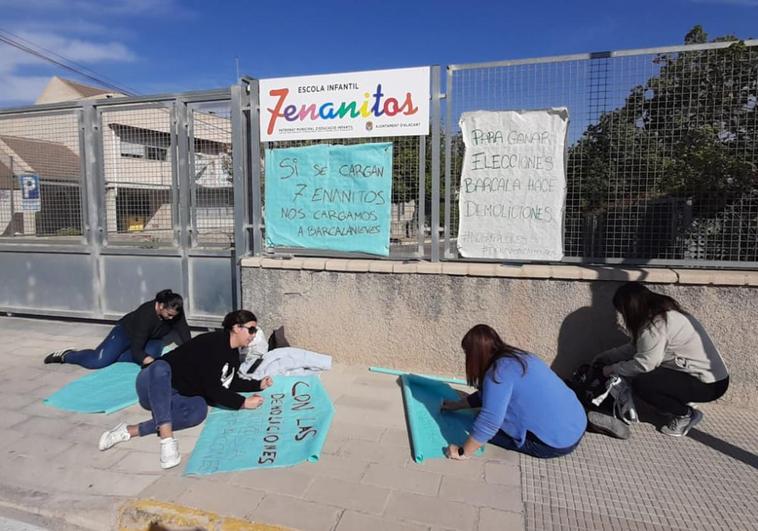 Las familias de la escuela infantil Siete Enanitos, en pie de guerra por el traslado