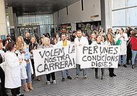 Imagen de archivo de una protesta a las puertas del Hospital de Dénia