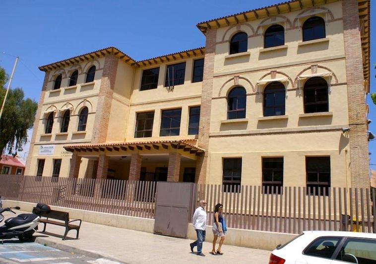 Sant Joan exige al Consell la construcción de dos nuevos colegios y un instituto