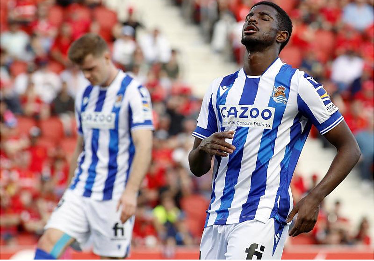 El delantero realista Ali Cho lamenta una ocasión fallada ante el Mallorca