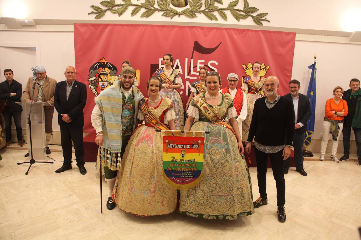 Las imágenes de la fiesta fallera en Dénia