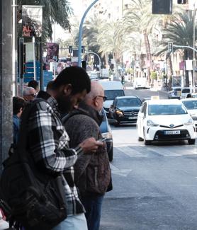 Imagen secundaria 2 - Jornada de huelga de autobuses en Alicante