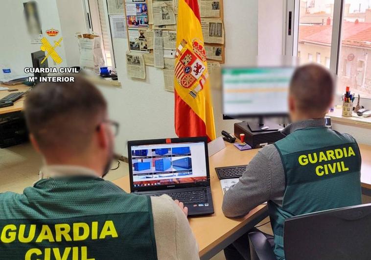 Cae una banda en Alicante que vendía supuestos contenedores marítimos por Internet
