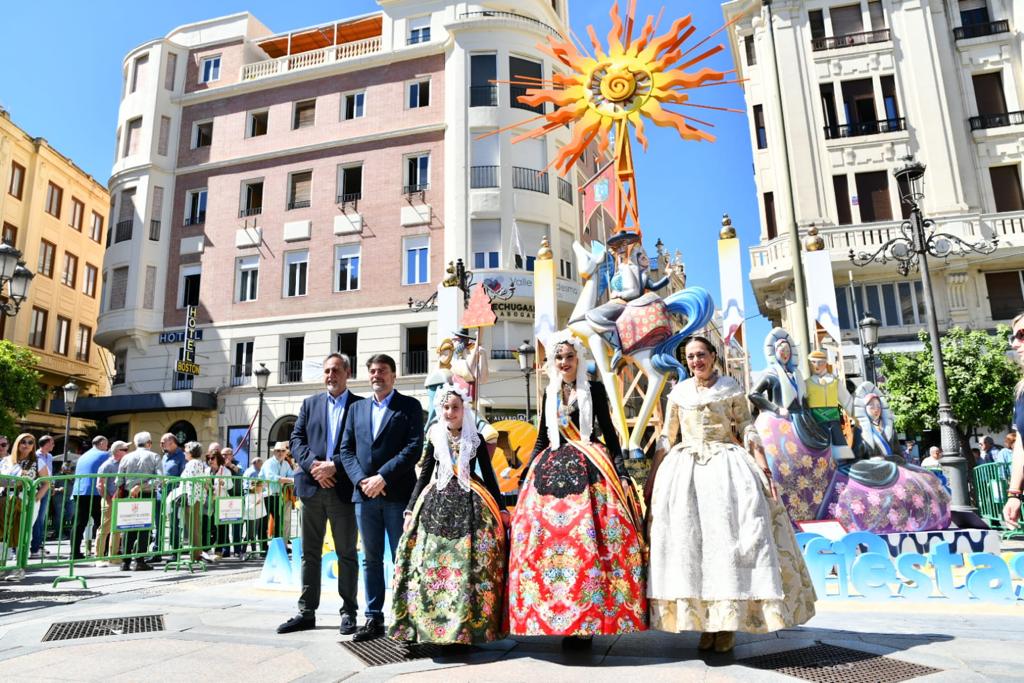 Las belleas promocionana Alicante en el corazón de Córdoba