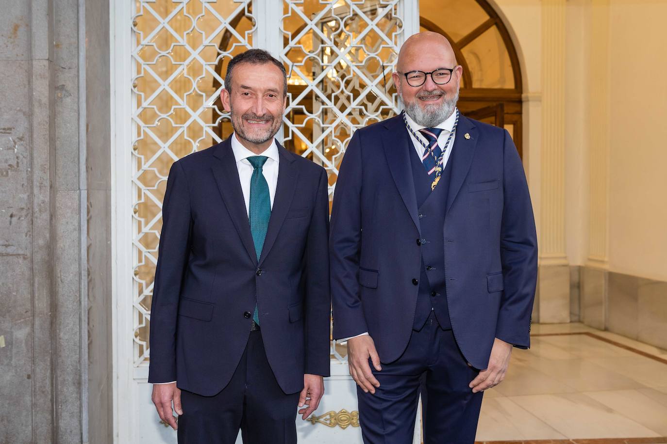 El emotivo pregón de María Asunción Berbegal pone en pie al Gran Teatro