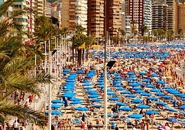 Imagen de la playa de Levante de Benidorm