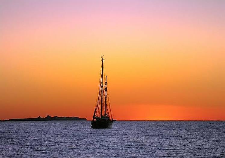 Imagen principal - 365 días de sol para disfrutar Santa Pola