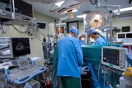 En 2021 se detectaron 1.179 casos de cáncer de colon en Alicante.