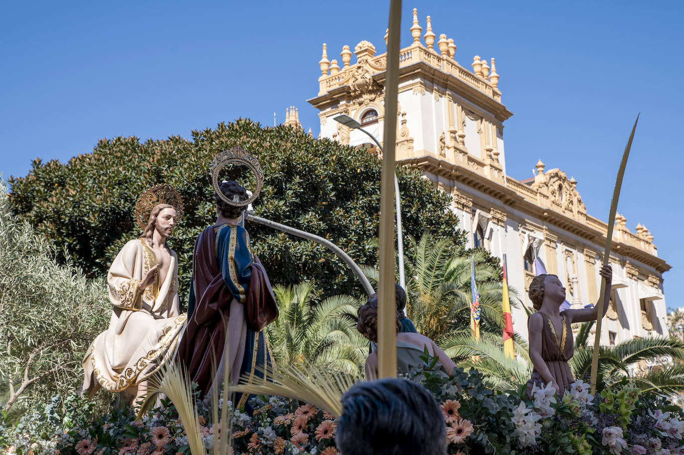Cientos de personas acuden a &#039;La Burrita&#039; en Alicante este Domingo de Ramos