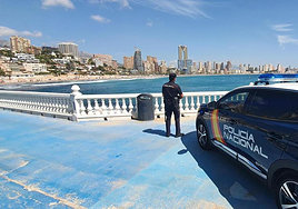 Imagen de archivo de un policía nacional en Benidorm