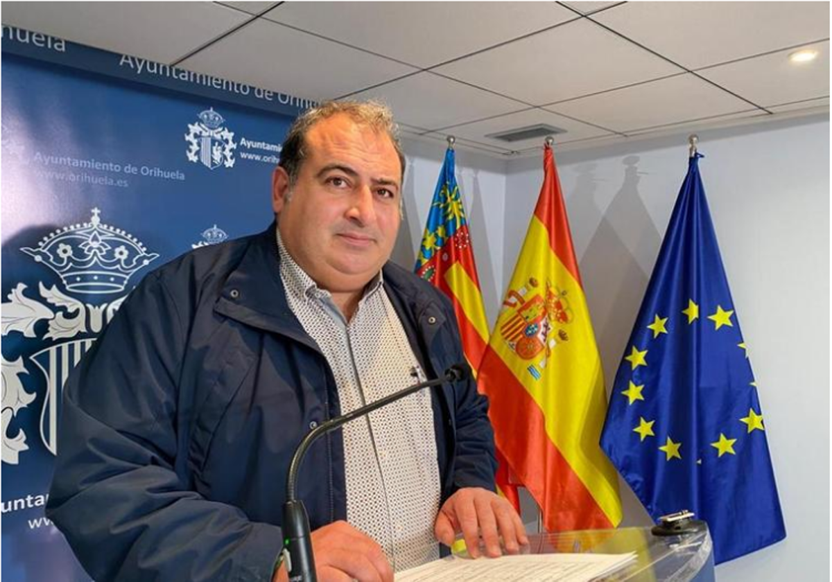 El concejal de Infraestructuras del Ayuntamiento de Orihuela, Ángel Noguera.