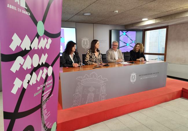 Presentación de Abril en Danza con Alicia Garijo, Marga Antón, Antonio Manresa y Asun Noales.