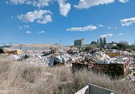Vertidos ilegales en la partida de Fontcalent.