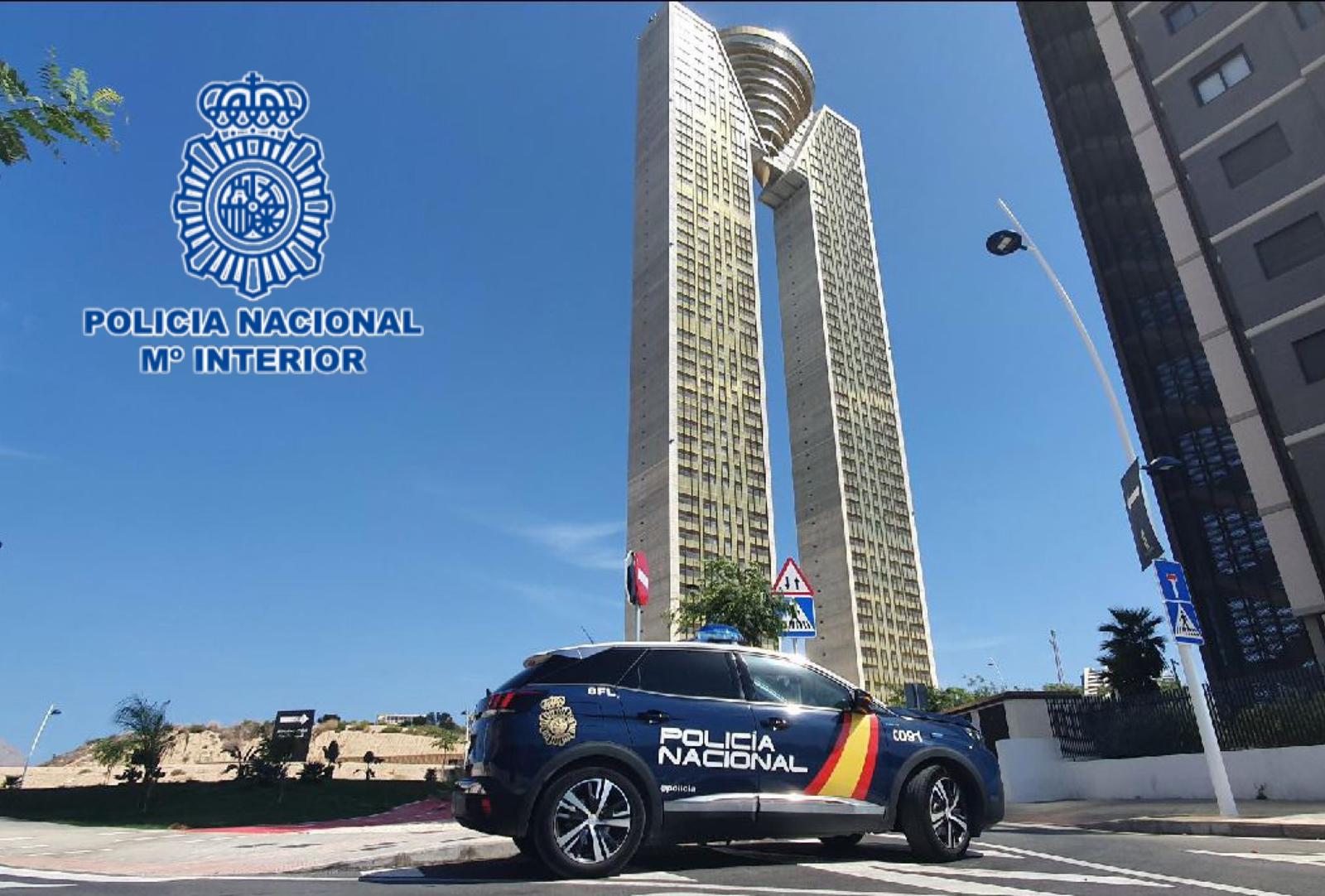 Vehículo de la Policía Nacional en Benidorm