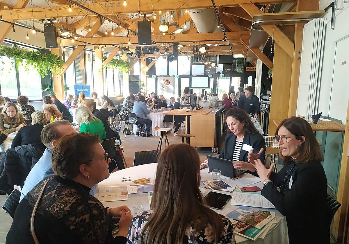 Reunión de APHA con profesionales turísticos de los Países Bajos.