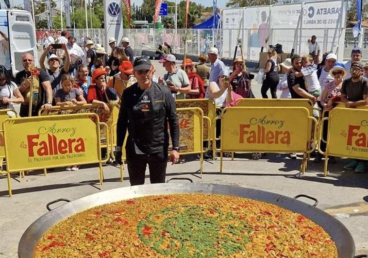 Miles de peregrinos disfrutan en Santa Faz del arroz del 60 aniversario de COPE Alicante