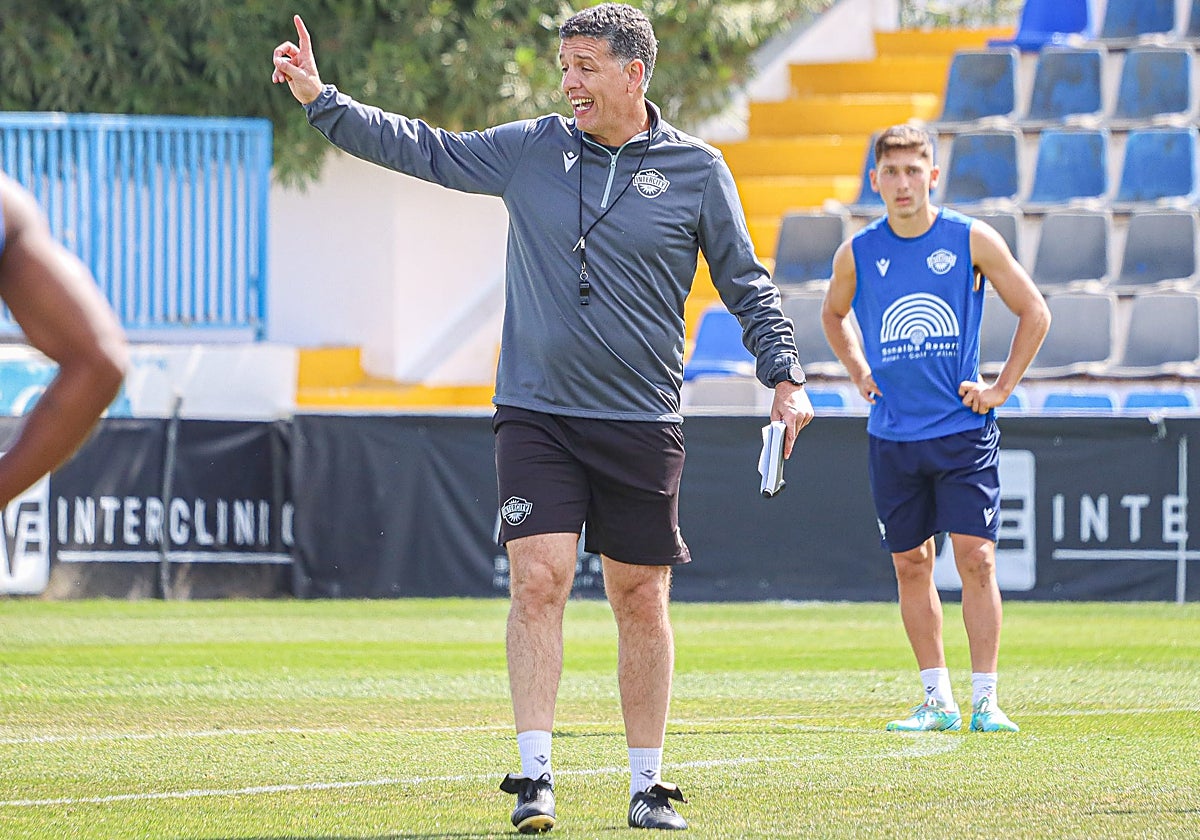 Sandroni, durante su primer entrenamiento en Villafranqueza