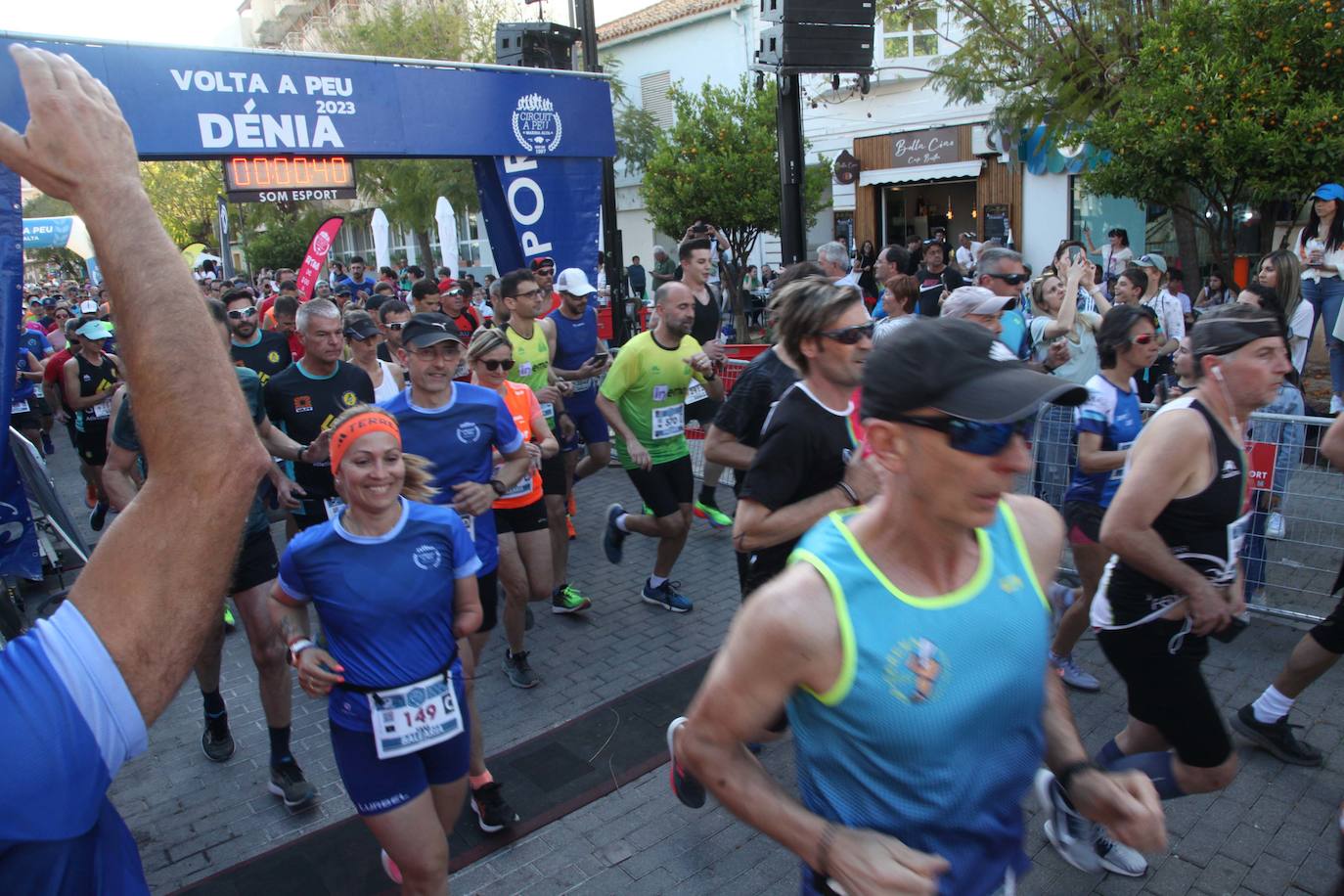 Más de 2.000 personas corren en la Volta a Peu de Dénia
