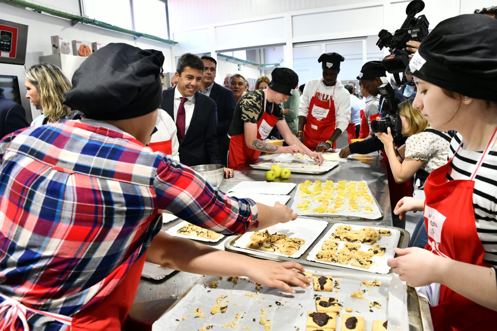 Inauguración de las nuevas cocinas de la ONG Alicante Gastronómica