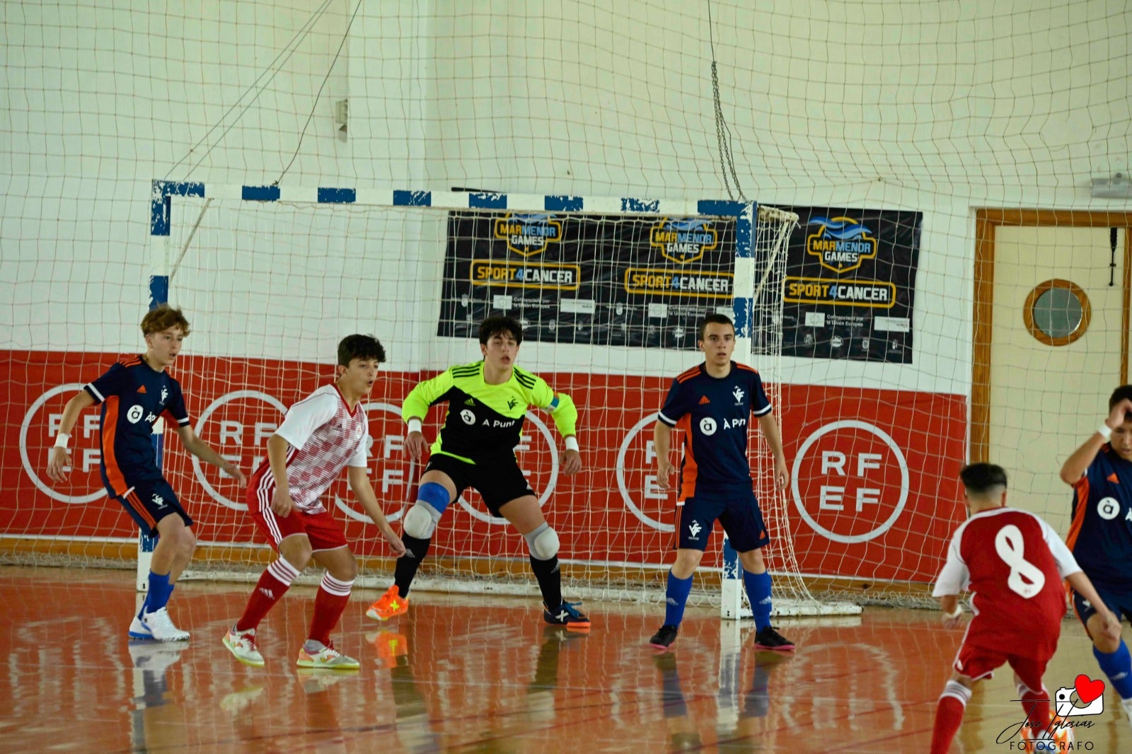 Tres de cinco de la Selección Valenciana Sub-14 de fútbol sala en el Nacional de San Javier