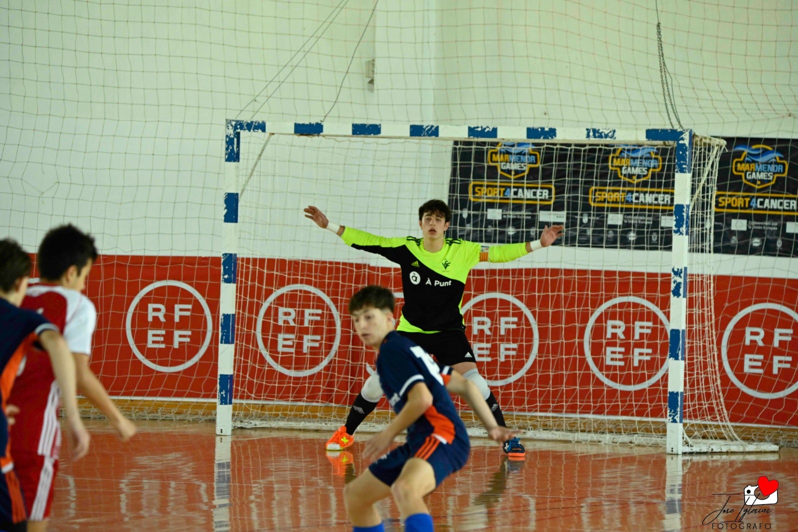 Tres de cinco de la Selección Valenciana Sub-14 de fútbol sala en el Nacional de San Javier