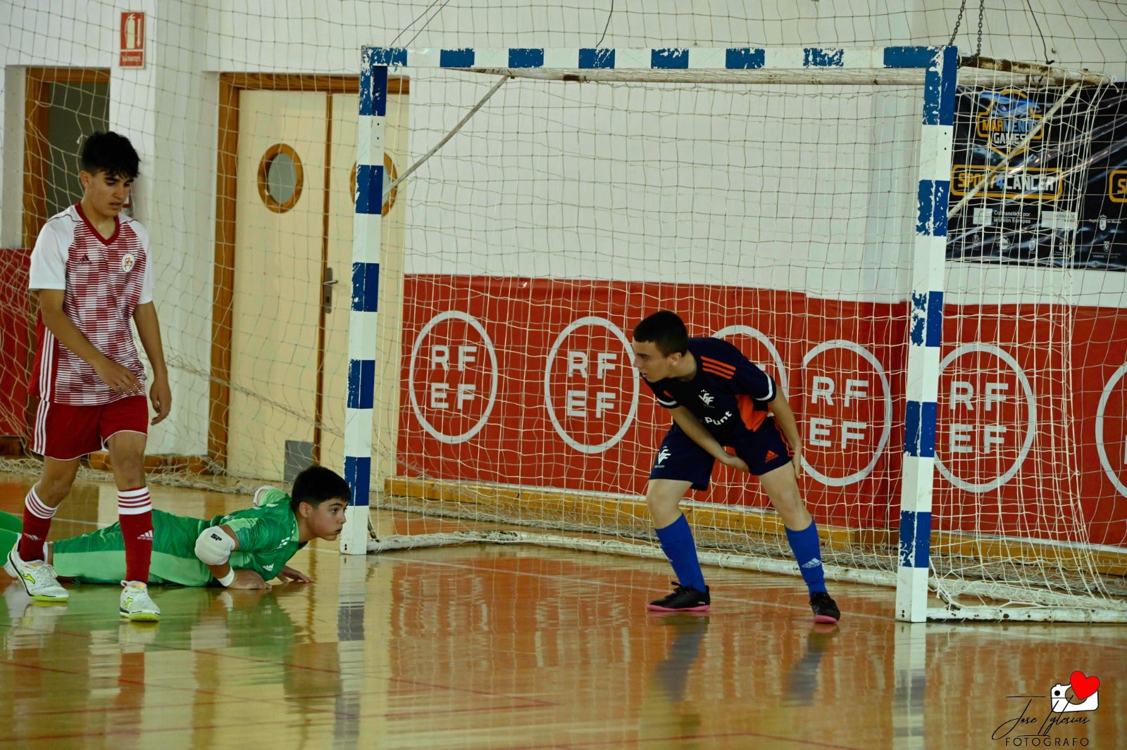 Tres de cinco de la Selección Valenciana Sub-14 de fútbol sala en el Nacional de San Javier