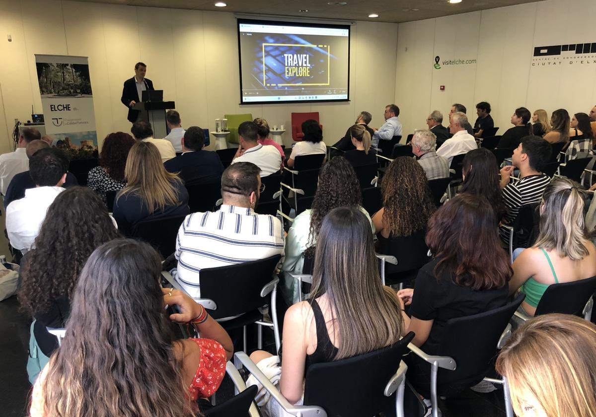 Turisme presenta en Elche 'Travel Explore': la nueva herramienta para conocer mejor a los visitantes de la Comunitat