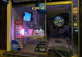 Daños producidos por los ladrones en el establecimiento.