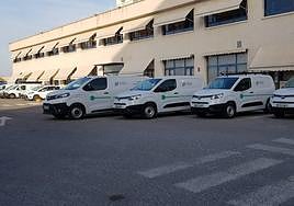 Los nuevos vehículos eléctricos presentados por Aguas de Alicante.