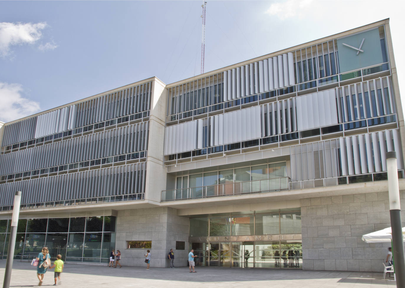 Fachada del Ayuntamiento de San Vicente del Raspeig.