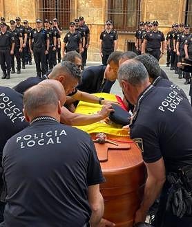 Imagen secundaria 2 - Interior de la basílica de Santa María y el sepelio. 