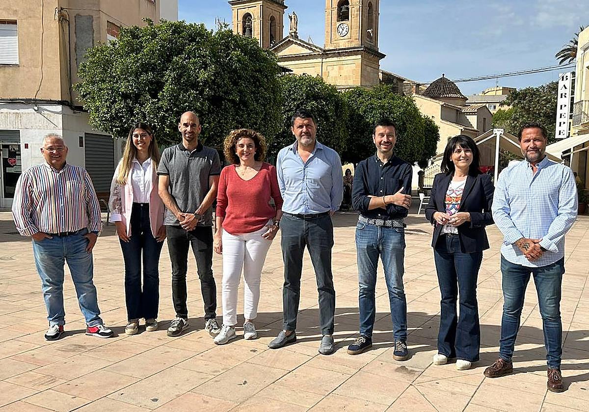 Los integrantes del comité de campaña popular.