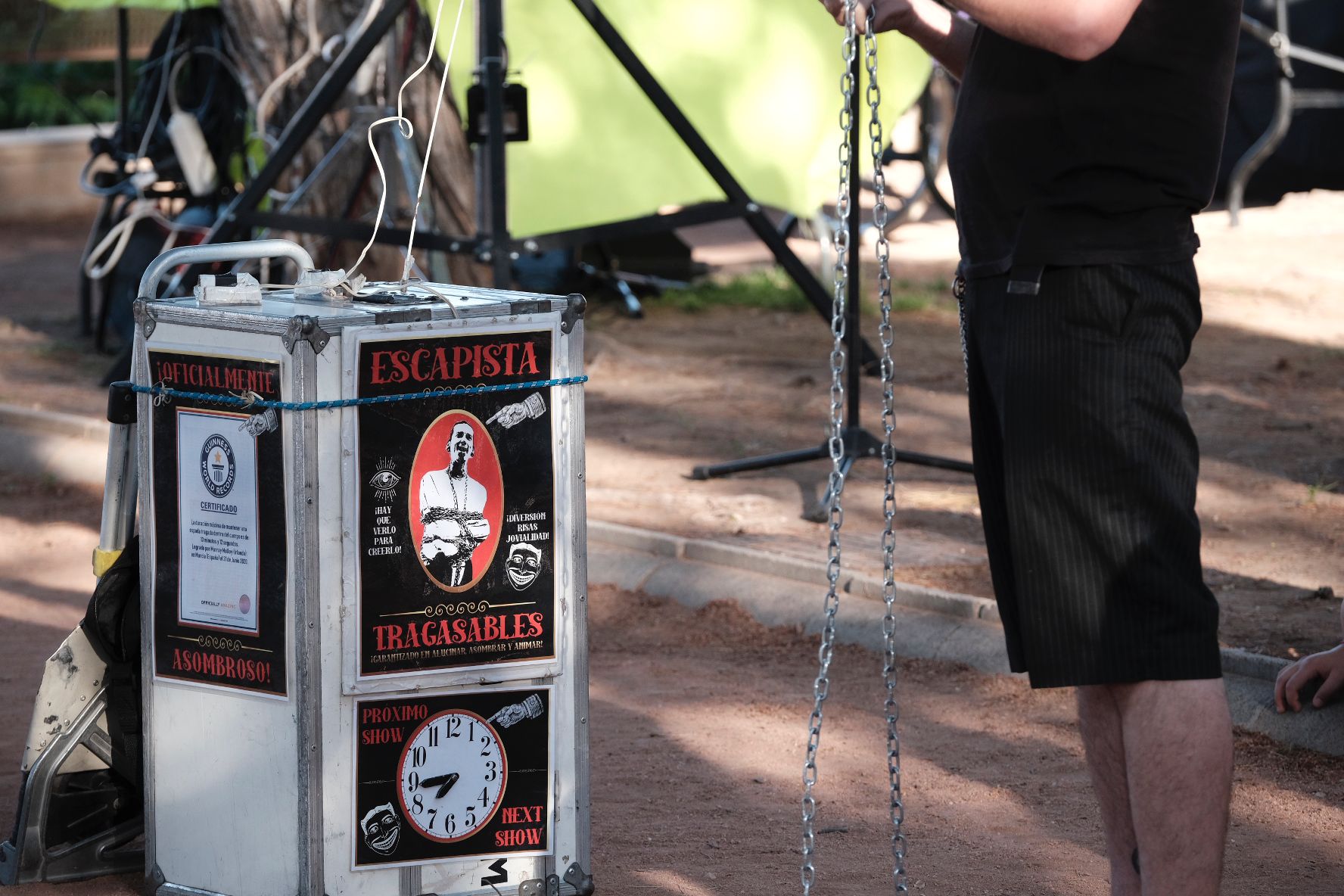 Alacant Desperta llena el monte Tossal de ritmo, color y diversión