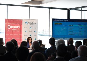 El turismo sostiene a la economía alicantina, que pierde fuelle en 2023