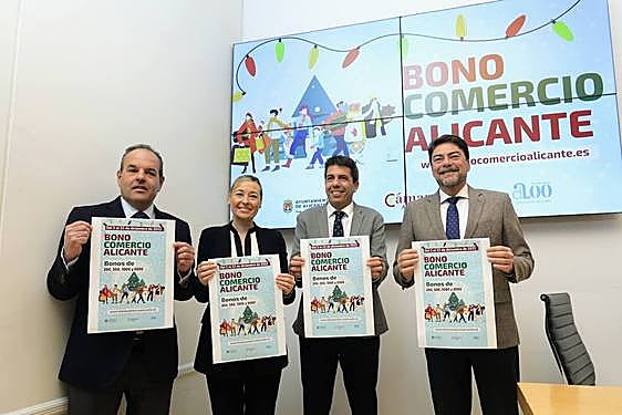 Barcala, Mazón, López y Baño, en la presentación del bono comercio.